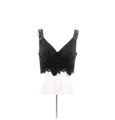 Top noir à dentelle