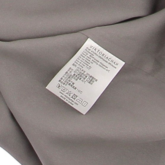 Top gris sans manches