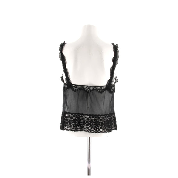 Top noir à dentelle