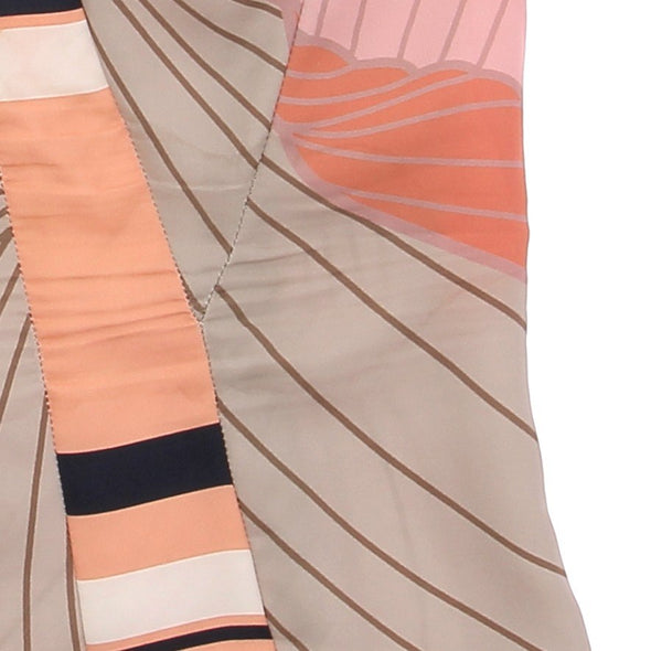 Top en soie à motifs colorés