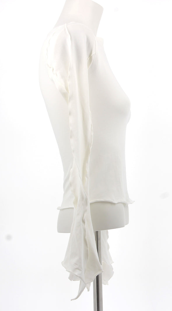 Top blanc avec manches fluides