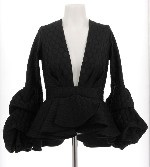 Top noir texturé à manches volumineuses