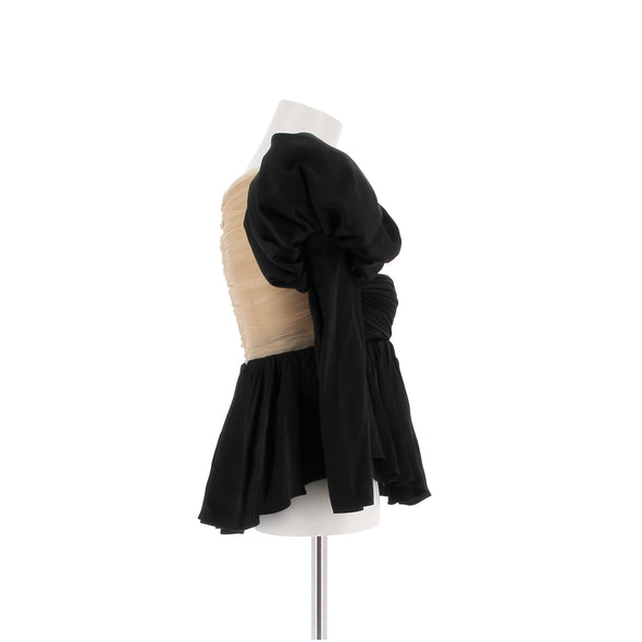 Top en soie noir