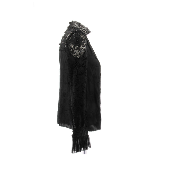 Top en dentelle noir
