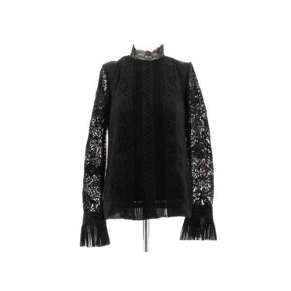 Top en dentelle noir