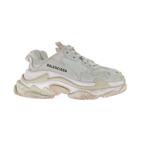 Baskets crèmes "Triple S"