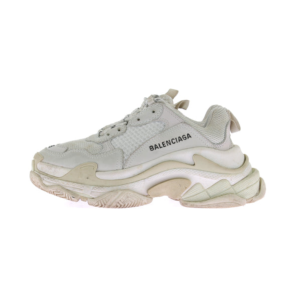 Baskets crèmes "Triple S"