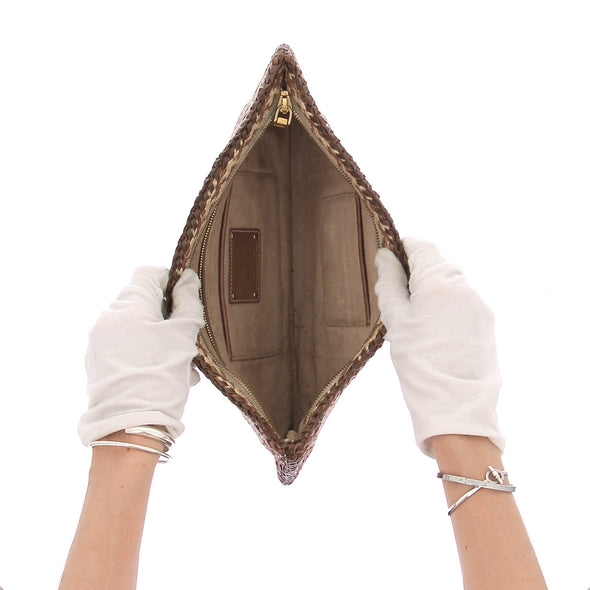 Pochette en cuir tressé