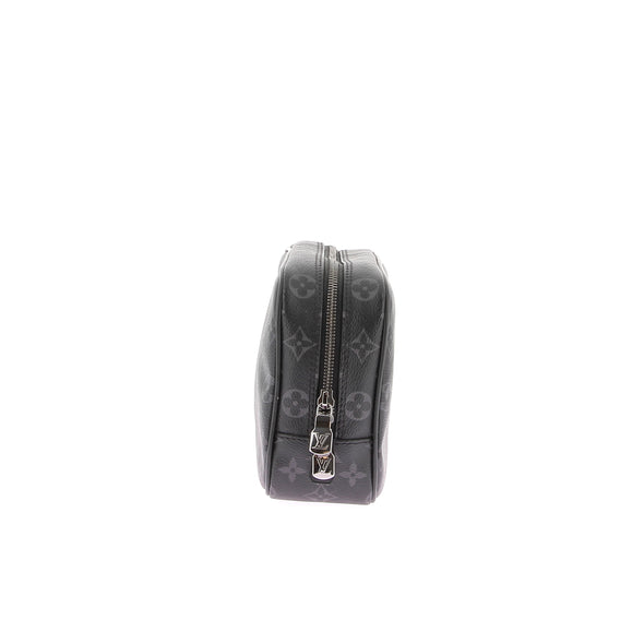 Trousse de toilette en cuir