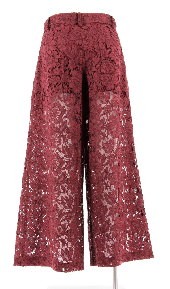 Pantalon en dentelle bordeaux