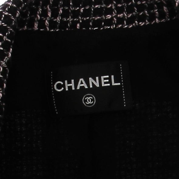 Veste en tweed rose et noire
