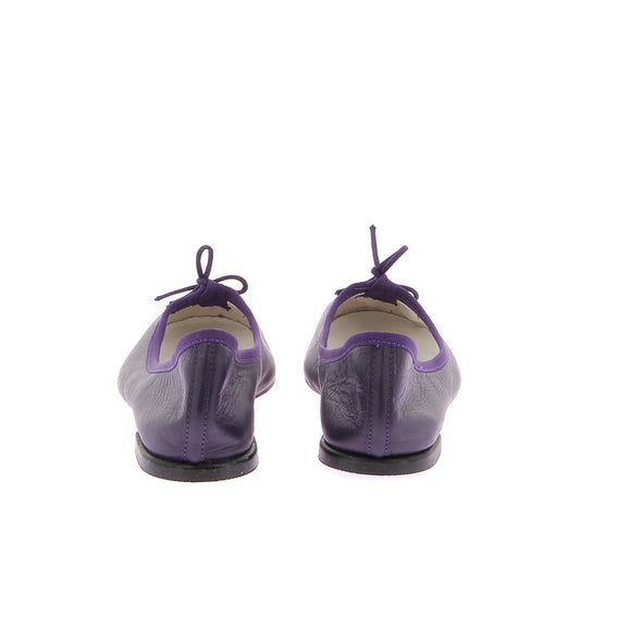 Ballerines en cuir violet