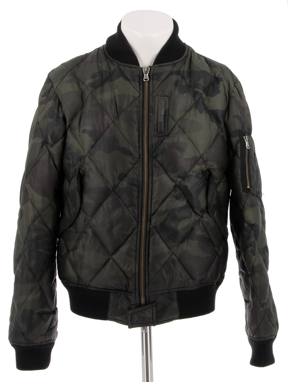 Bomber militaire