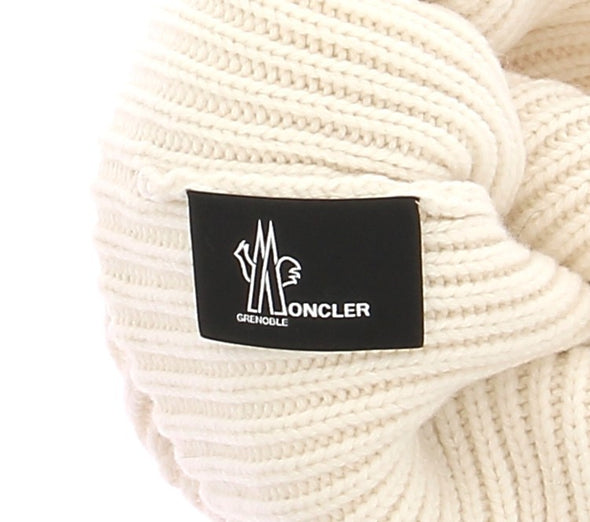 Bonnet écru en tricot avec logo