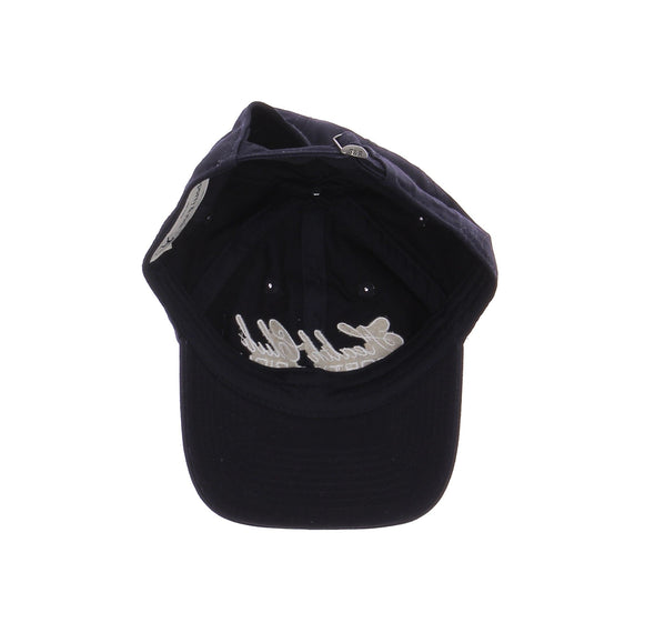 Casquette de baseball bleu avec logo brodé