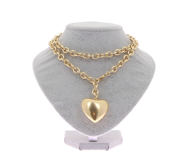 Collier doré à pendentif coeur