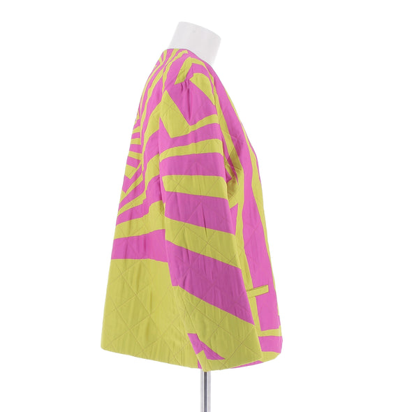 Veste fuschia et jaune