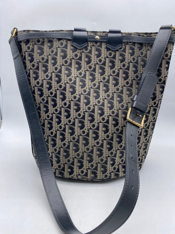 Sac besace monogrammé en toile