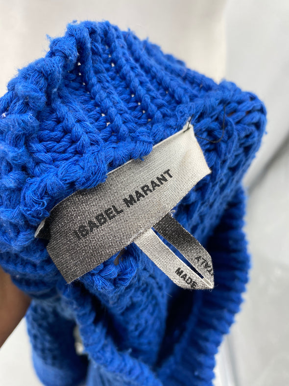 Pull bleu électrique