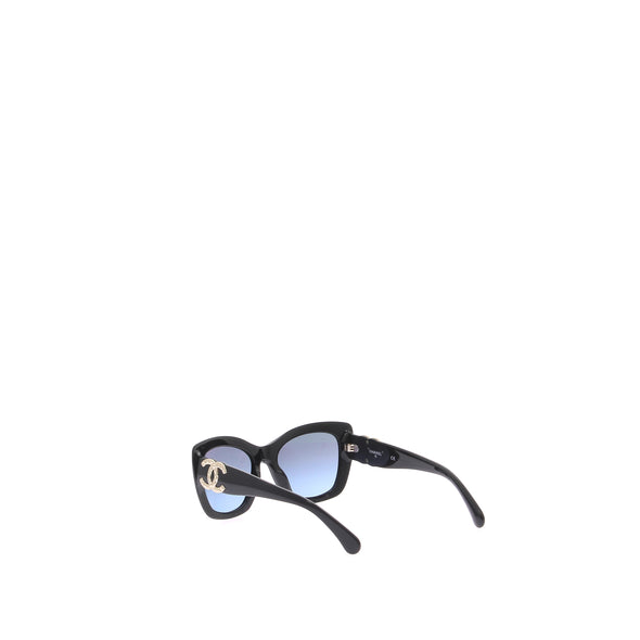 Lunettes de soleil noires