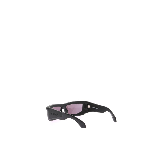 Lunettes de soleil noires