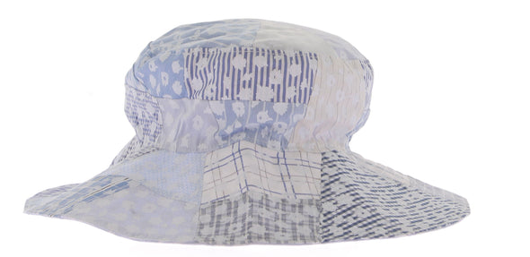 Chapeau bleu imprimé patchwork