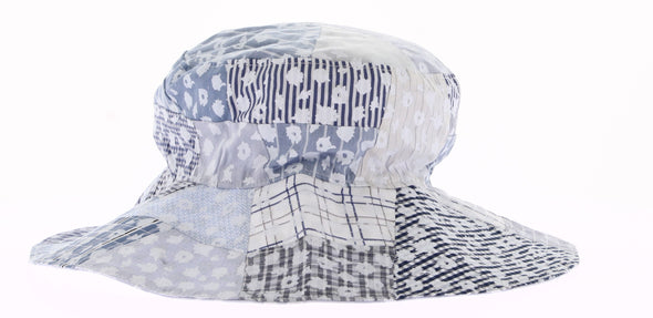 Chapeau bleu imprimé patchwork