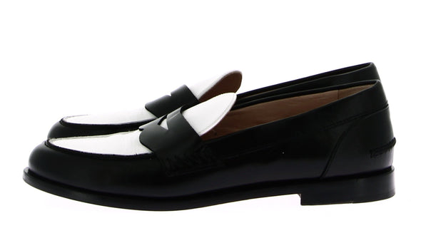 Mocassins en cuir noir et blanc