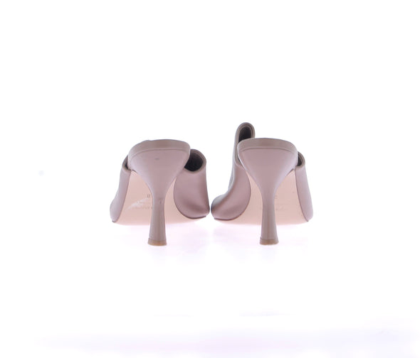 Mules en cuir taupe "Perni"