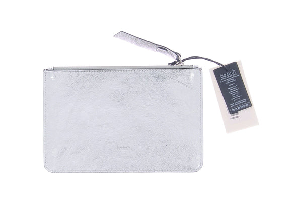 Pochette en cuir argenté