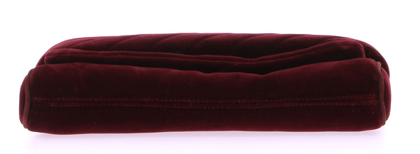 Pochette en velours rouge