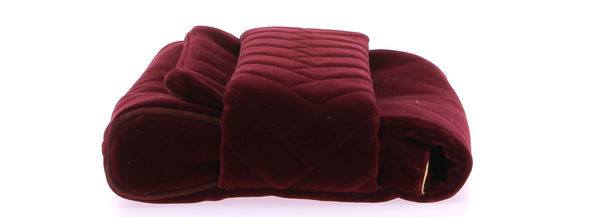 Pochette en velours rouge