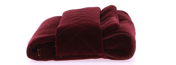 Pochette en velours rouge