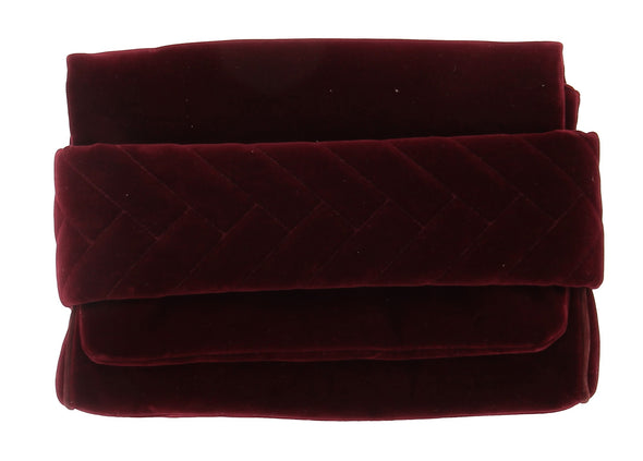 Pochette en velours rouge