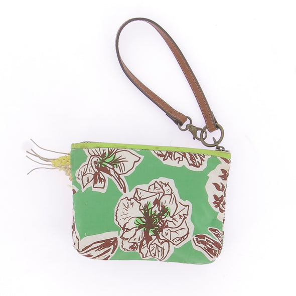 Pochette verte à fleurs