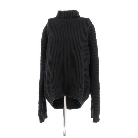 Pull noir col roulé