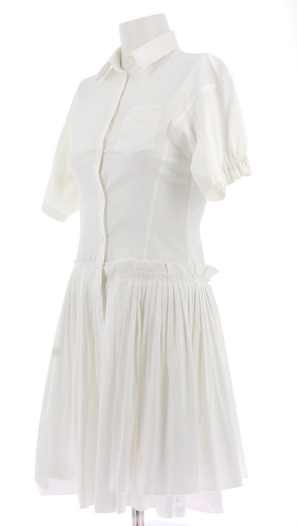 Robe blanche plissée