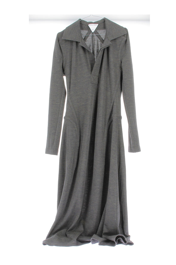 Robe en laine grise