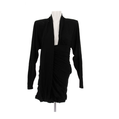 Robe noire en laine
