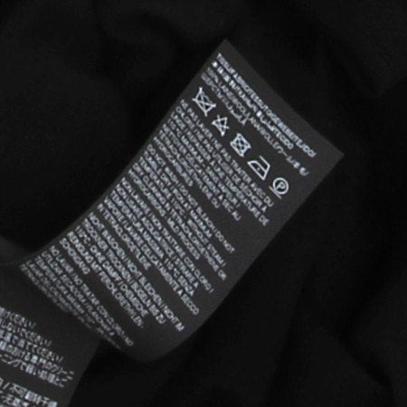 Robe noire en laine