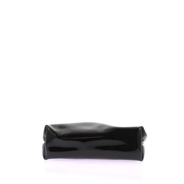 Sac à main noir vernis