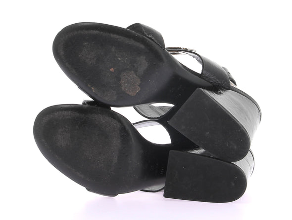 Sandales noires à talons en cuir vernis