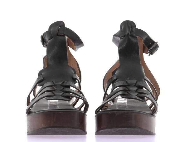 Sandales en cuir marron foncé