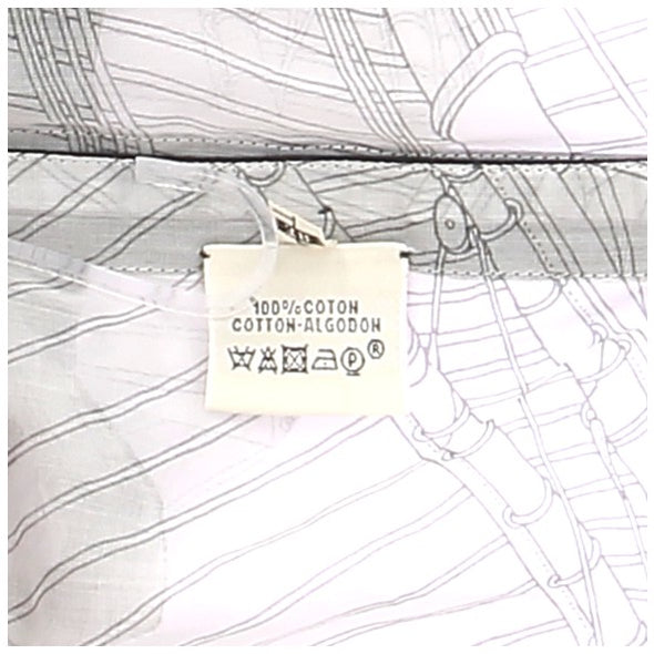 Tunique blanche à motifs