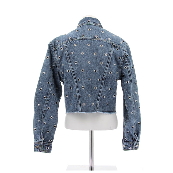 Veste en jean et œillets