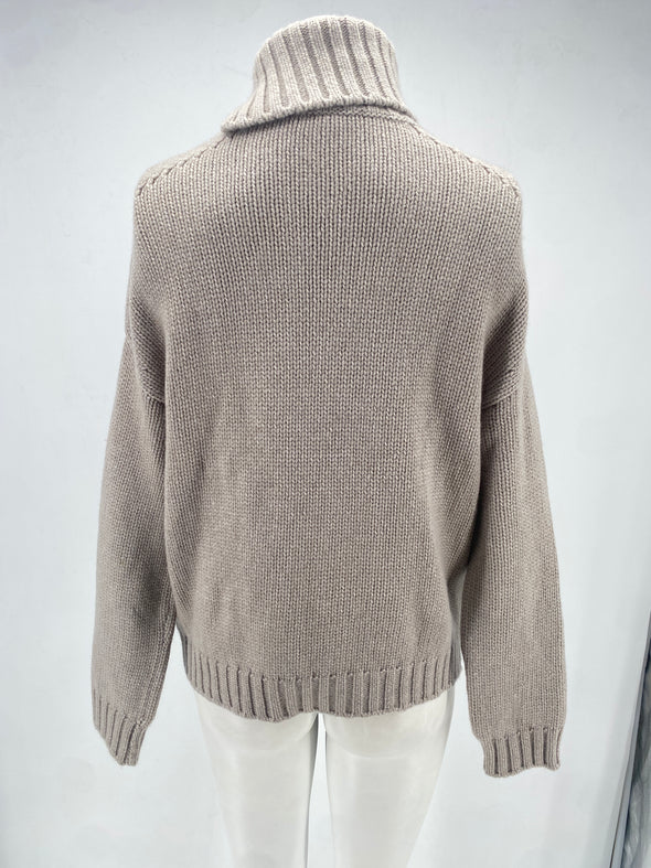 Pull col roulé