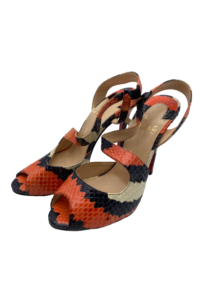 Sandales à brides en python