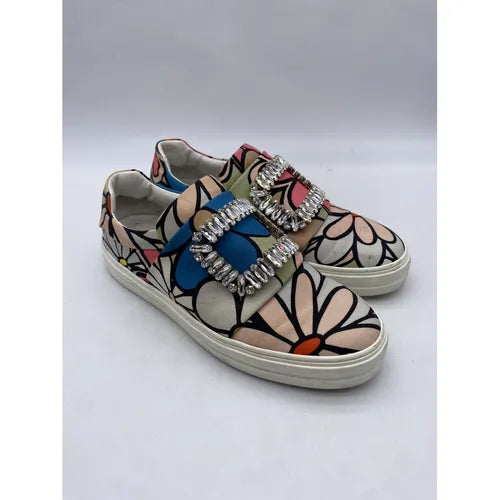 Basket roger vivier hot sale