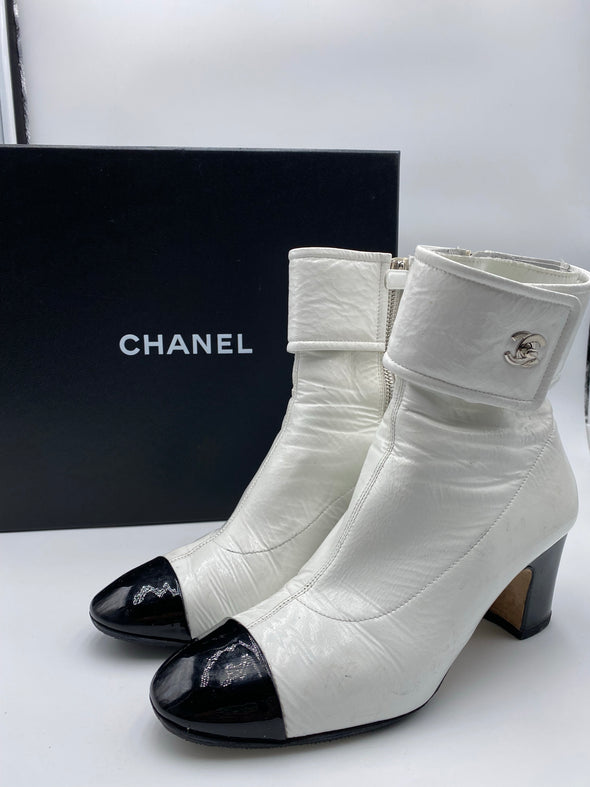 Boots cuir vernis - Chanel