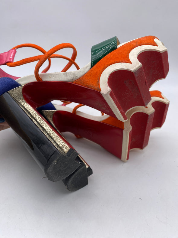 Sandales en cuir vernis multicolore
